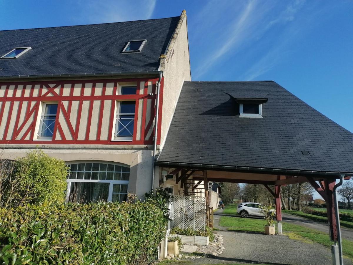 Nid De Pie Grand Duplex Lumineux Cadre Verdoyant Calme A 5 Mn De La Mer Pres Port En Bessin, Bayeux, Omaha Beach, Commes Zewnętrze zdjęcie