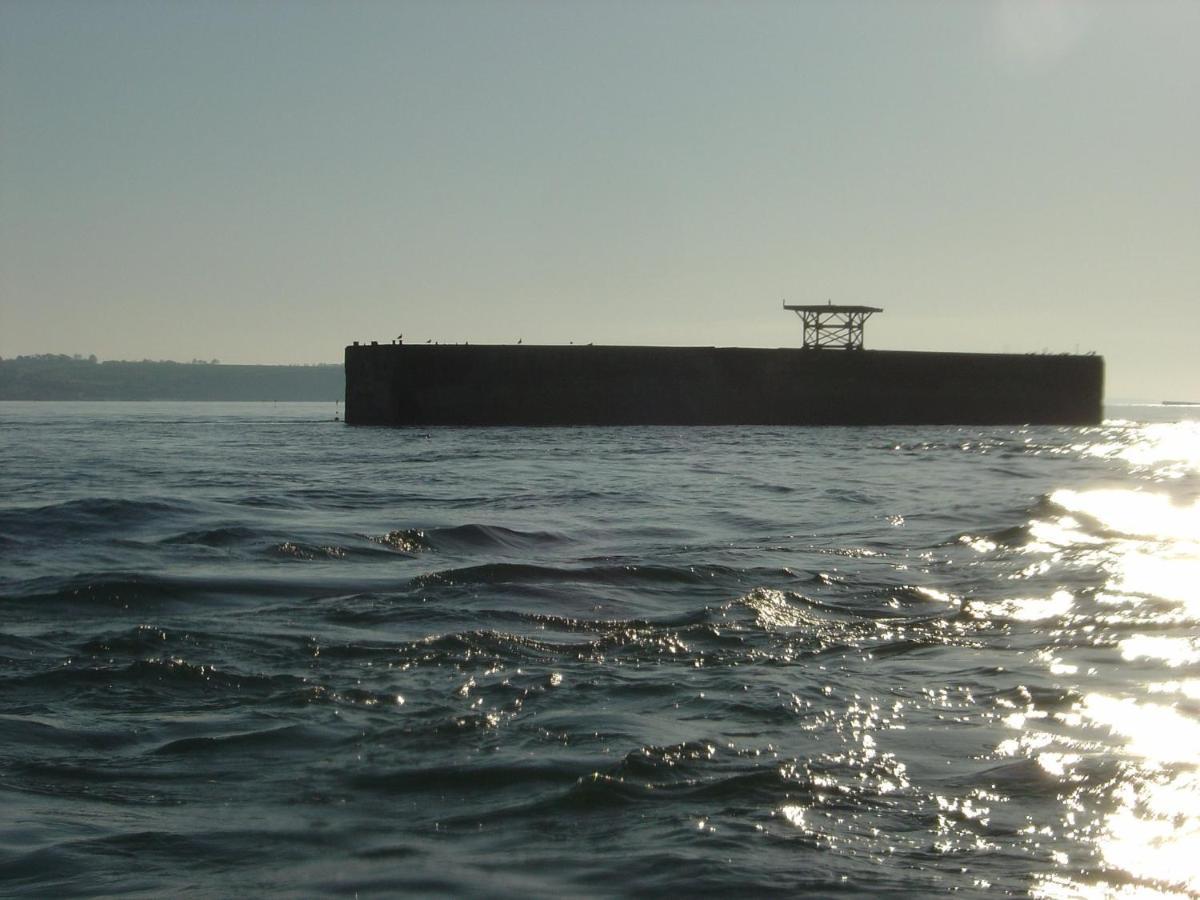 Nid De Pie Grand Duplex Lumineux Cadre Verdoyant Calme A 5 Mn De La Mer Pres Port En Bessin, Bayeux, Omaha Beach, Commes Zewnętrze zdjęcie